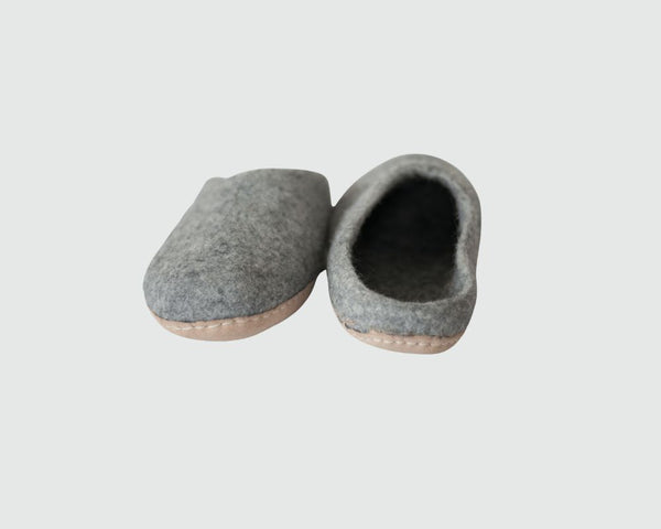 Felt Slippers-Grey