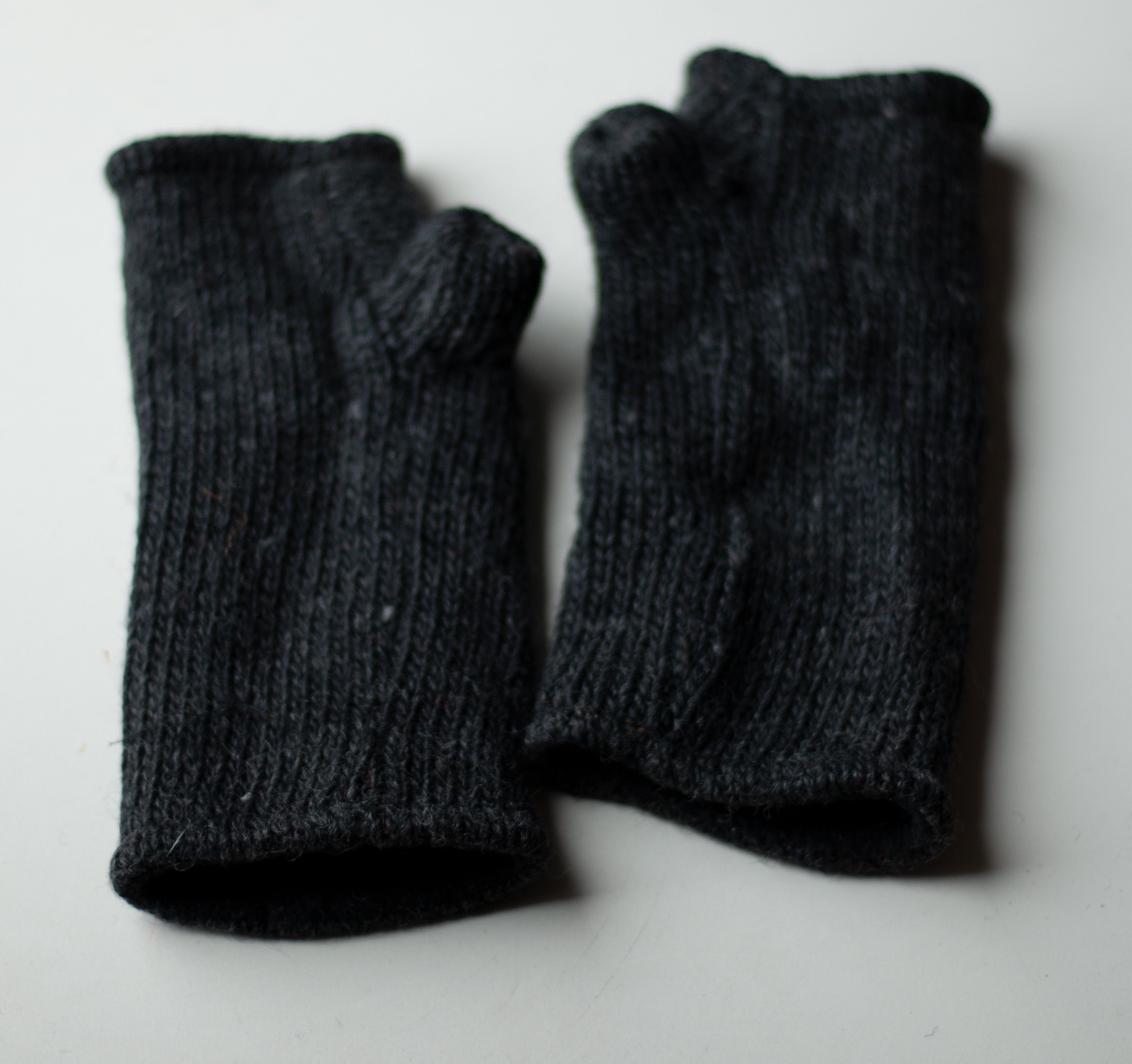 Fingerless gloves- Black